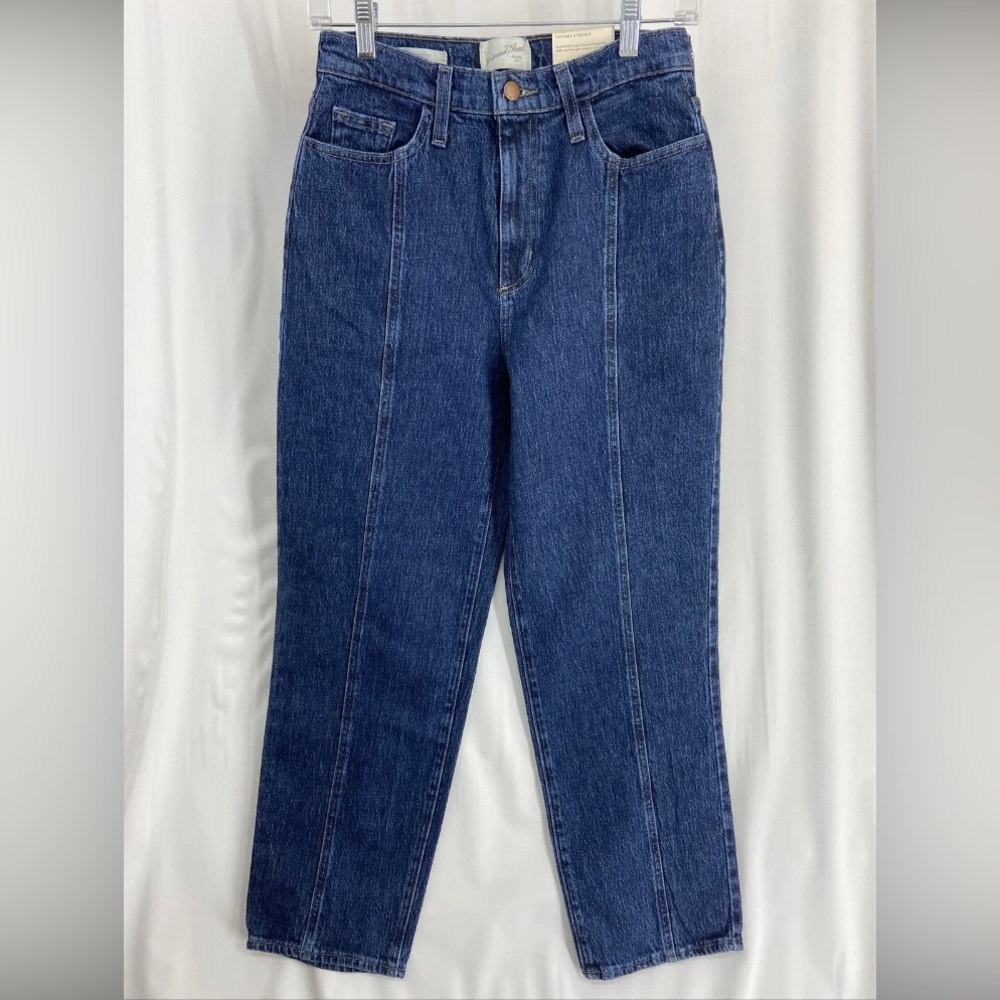Universal Thread Vintage Stretch Straight Jeans Size 4 NWT